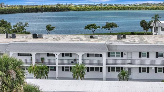 4835 INDEPENDENCE DRIVE, Bradenton, FL 34210