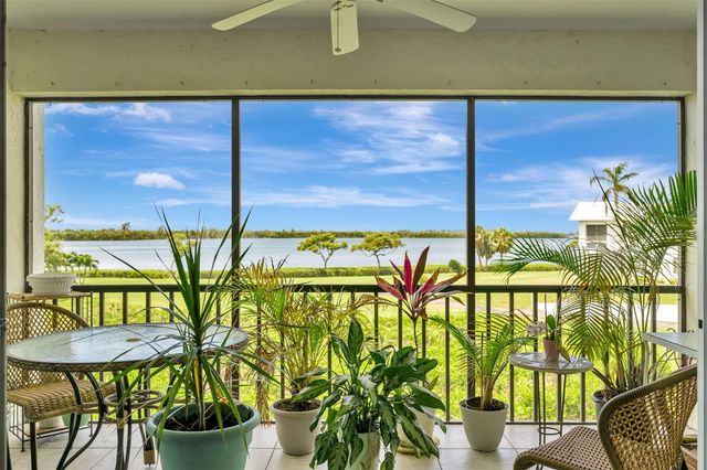 4835 INDEPENDENCE DRIVE, Bradenton, FL 34210