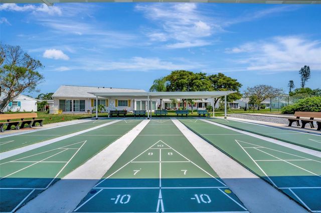 4835 INDEPENDENCE DRIVE, Bradenton, FL 34210