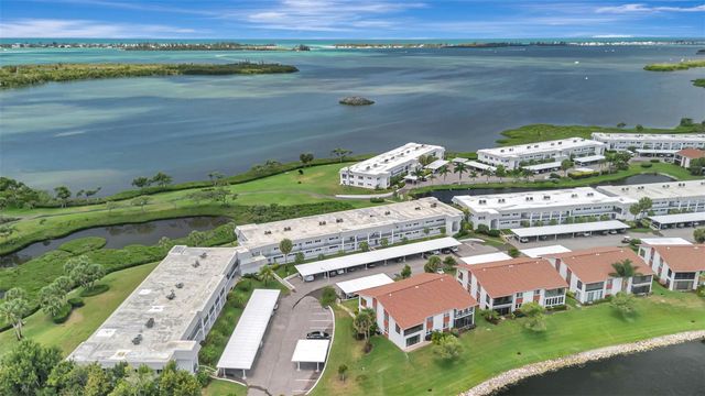 4835 INDEPENDENCE DRIVE, Bradenton, FL 34210