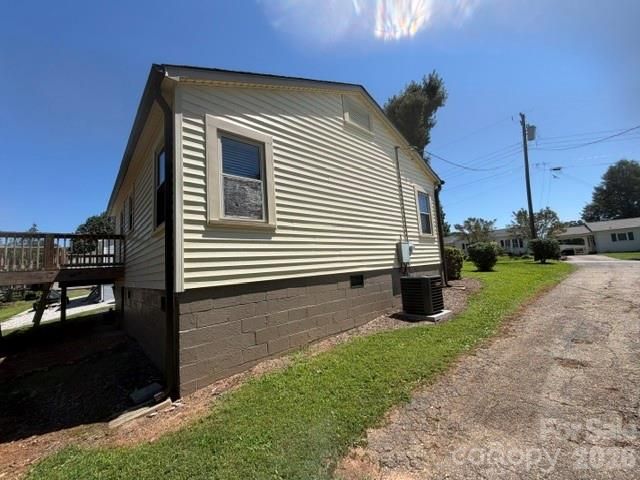 44 Ridgecrest Drive, Marion, NC 28752
