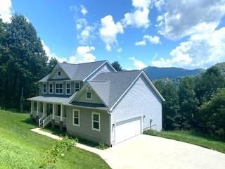 140 Mayflower Court, Waynesville, NC 28785