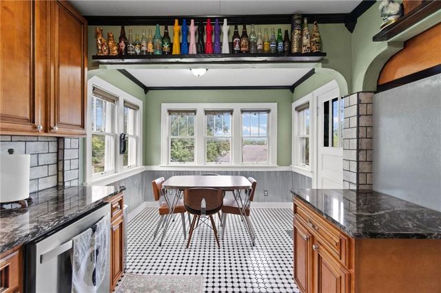 723 Old Orchard Avenue, Excelsior Springs, MO 64024