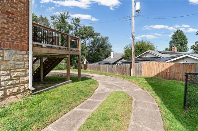 723 Old Orchard Avenue, Excelsior Springs, MO 64024
