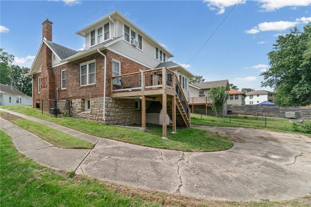 723 Old Orchard Avenue, Excelsior Springs, MO 64024