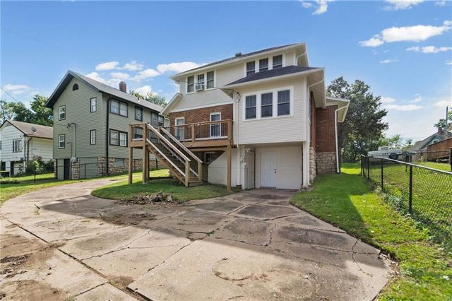 723 Old Orchard Avenue, Excelsior Springs, MO 64024