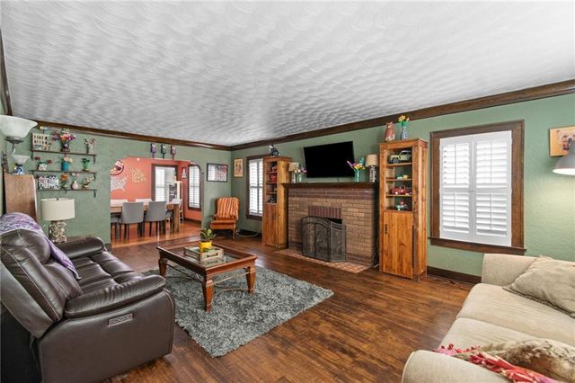 723 Old Orchard Avenue, Excelsior Springs, MO 64024