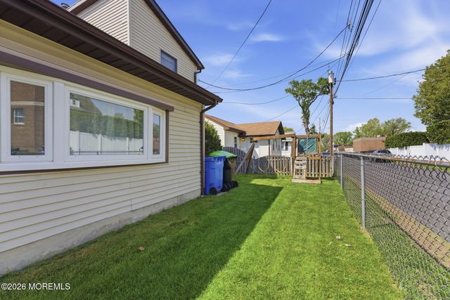 301 Norwood Avenue, Laurence Harbor, NJ 08879