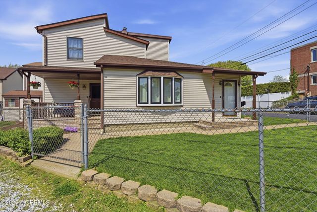 301 Norwood Avenue, Laurence Harbor, NJ 08879