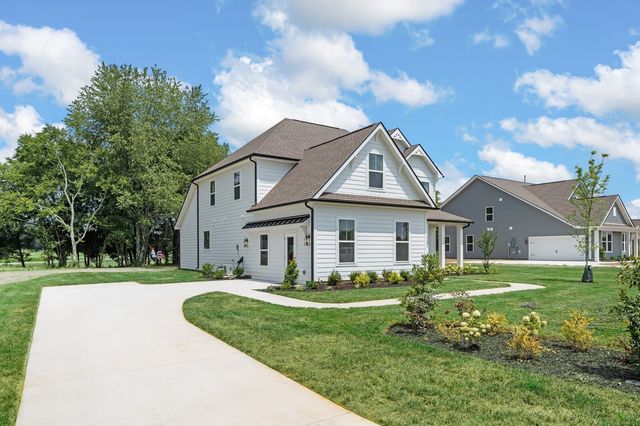 1411 Charles Drive, Chapel Hill, TN 37034