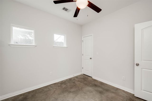 811 Gunter ST B, Austin, TX 78702