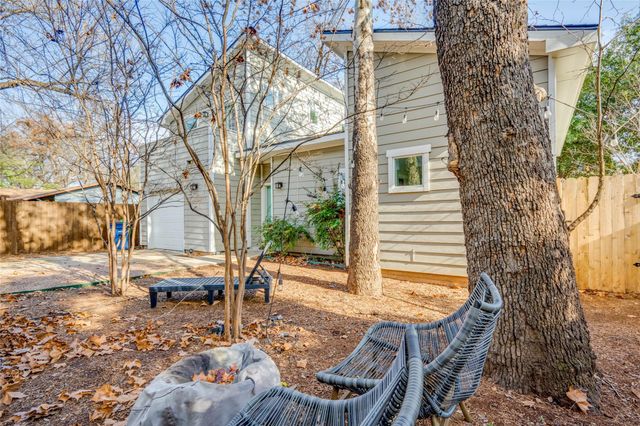811 Gunter ST B, Austin, TX 78702