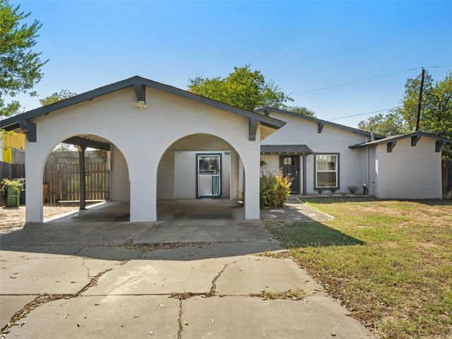 1307 E Saint Johns Ave B, Austin, TX 78752