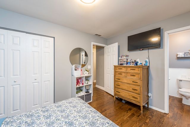 19451 W Hoag Court, Mundelein, IL 60060