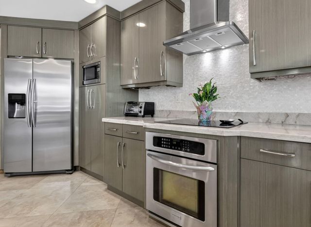 2912 S Ocean Boulevard S TH3, Highland Beach, FL 33487