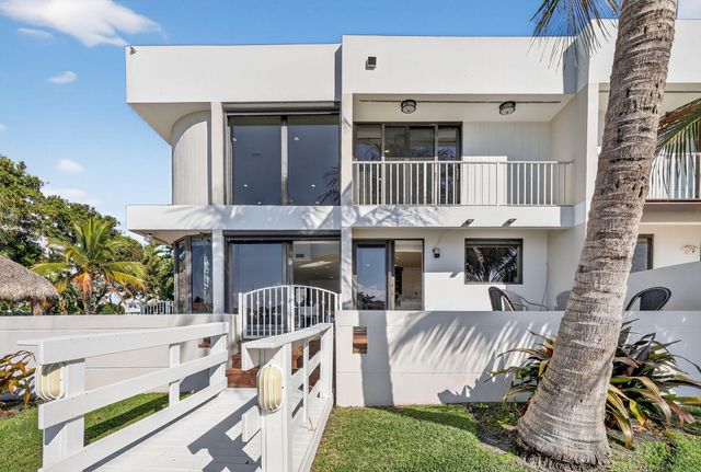 2912 S Ocean Boulevard S TH3, Highland Beach, FL 33487
