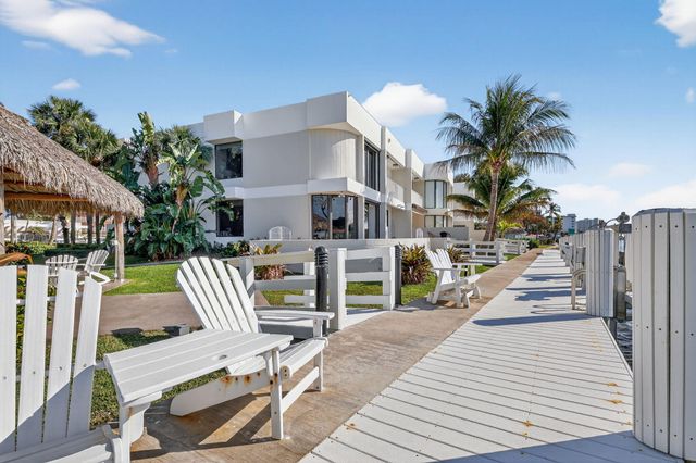 2912 S Ocean Boulevard S TH3, Highland Beach, FL 33487