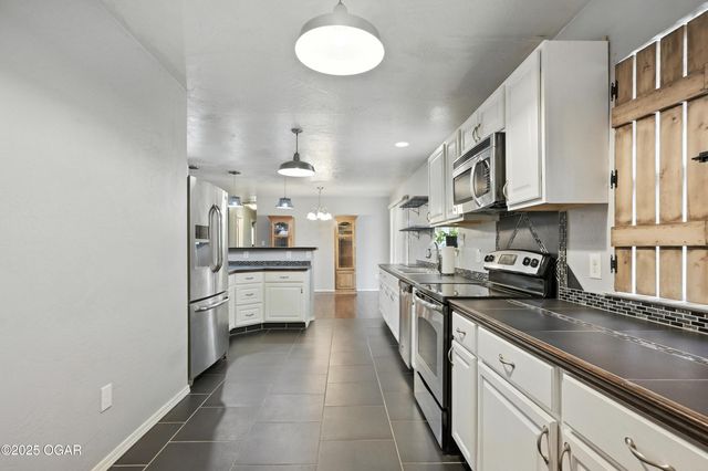 2214 S Brownell Avenue, Joplin, MO 64804