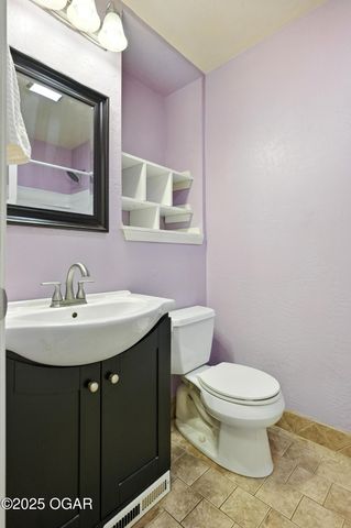 2214 S Brownell Avenue, Joplin, MO 64804