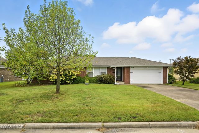 2214 S Brownell Avenue, Joplin, MO 64804