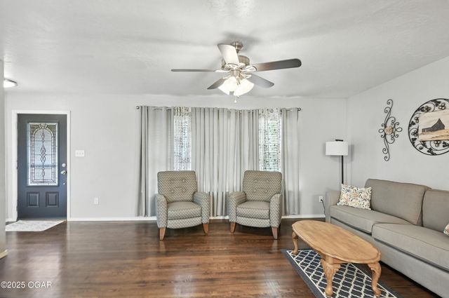 2214 S Brownell Avenue, Joplin, MO 64804