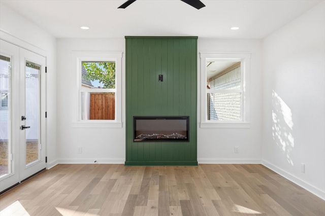 8454 Swift Avenue, Dallas, TX 75228