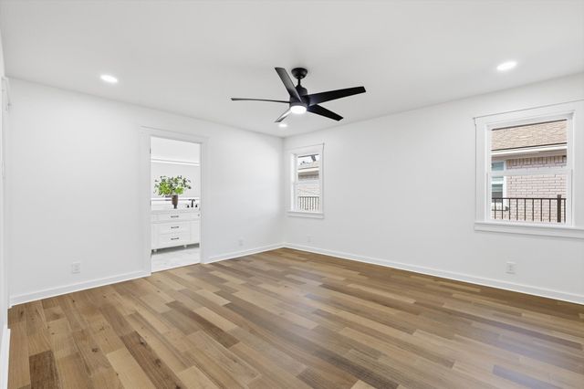 8454 Swift Avenue, Dallas, TX 75228