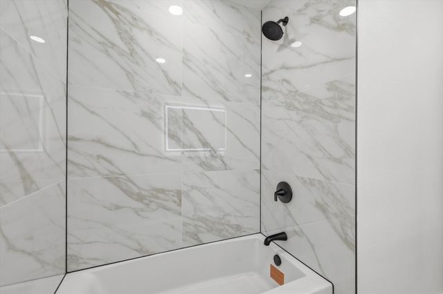 8454 Swift Avenue, Dallas, TX 75228