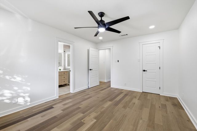 8454 Swift Avenue, Dallas, TX 75228