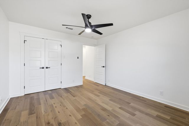 8454 Swift Avenue, Dallas, TX 75228