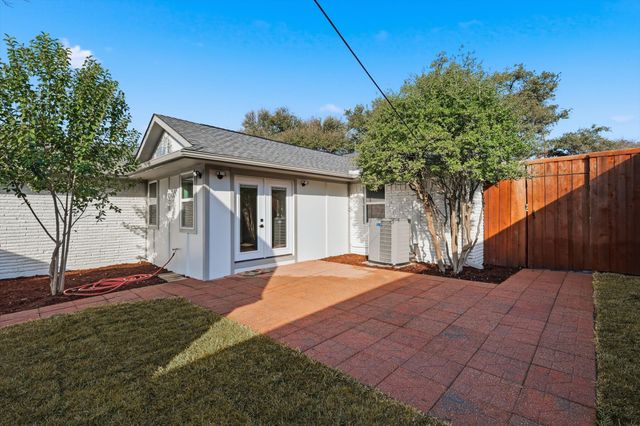 8454 Swift Avenue, Dallas, TX 75228