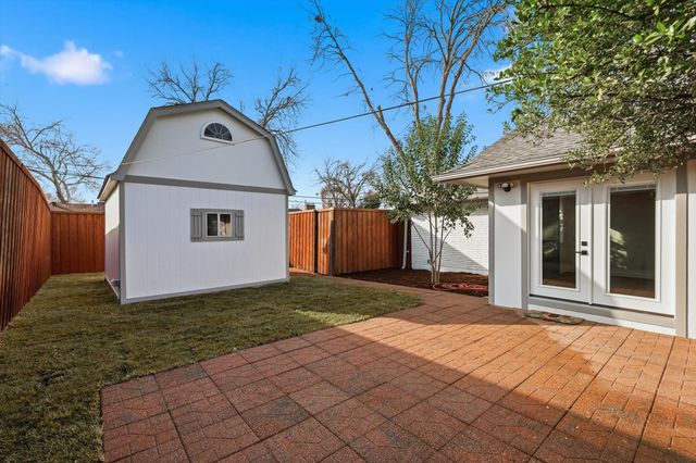 8454 Swift Avenue, Dallas, TX 75228