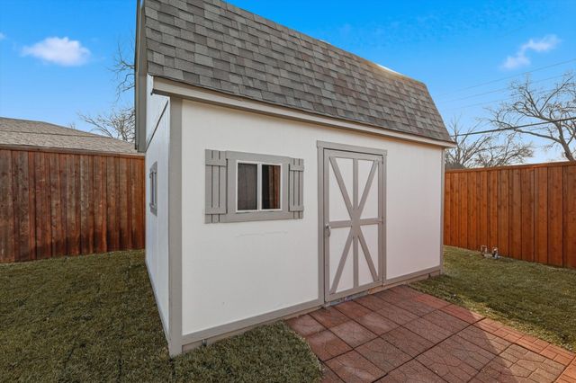 8454 Swift Avenue, Dallas, TX 75228