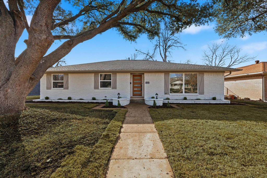 8454 Swift Avenue, Dallas, TX 75228