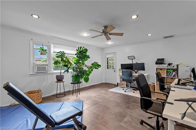 1202 Frosty RD, Chesapeake, VA 23325