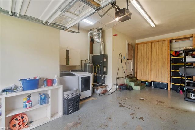 1202 Frosty RD, Chesapeake, VA 23325