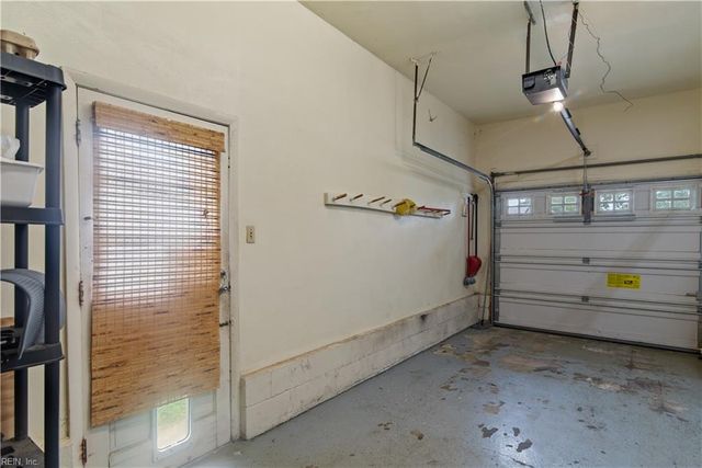 1202 Frosty RD, Chesapeake, VA 23325