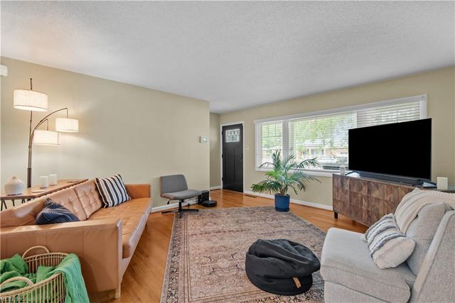 1202 Frosty RD, Chesapeake, VA 23325