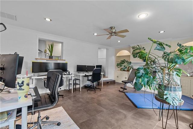 1202 Frosty RD, Chesapeake, VA 23325