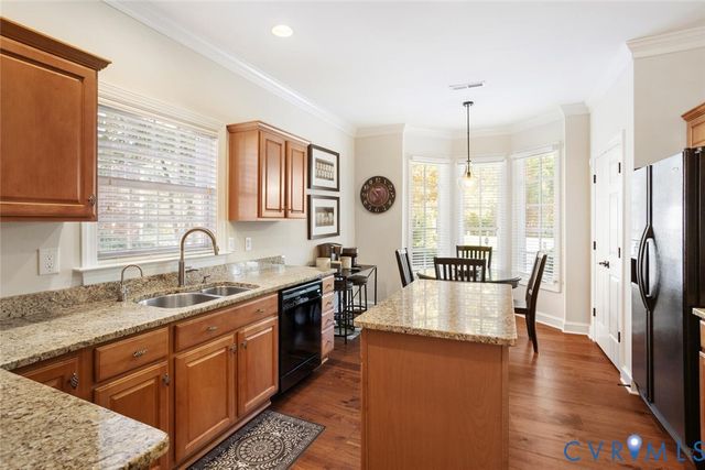 5004 Parkcrest Ct, Glen Allen, VA 23059