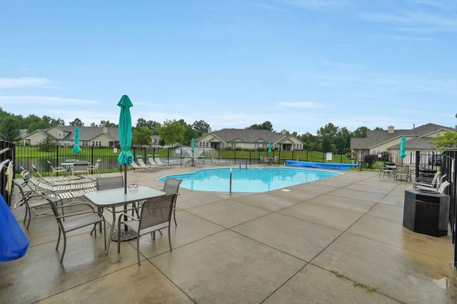 8039 Farm Crossing Circle, Powell, OH 43065