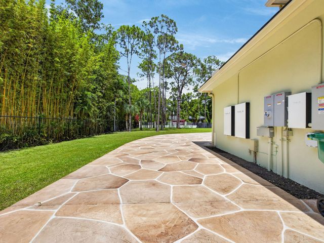 6077 NW 71st Terrace, Parkland, FL 33067
