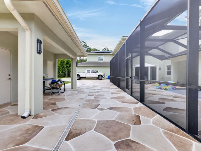 6077 NW 71st Terrace, Parkland, FL 33067