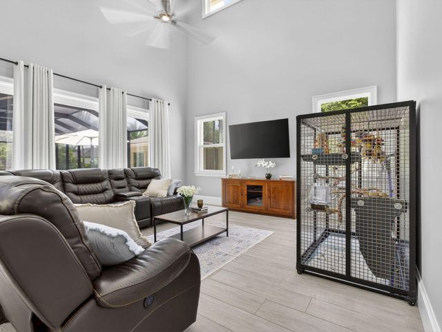 6077 NW 71st Terrace, Parkland, FL 33067