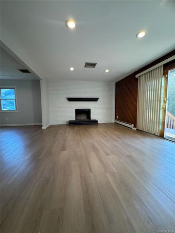 639 Townline Road, Hauppauge, NY 11788