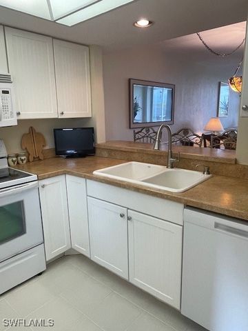 25810 Cockleshell DR 315, Bonita Springs, FL 34135