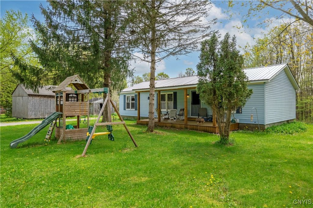 330 Hacadam Road, Frankfort, NY 13456