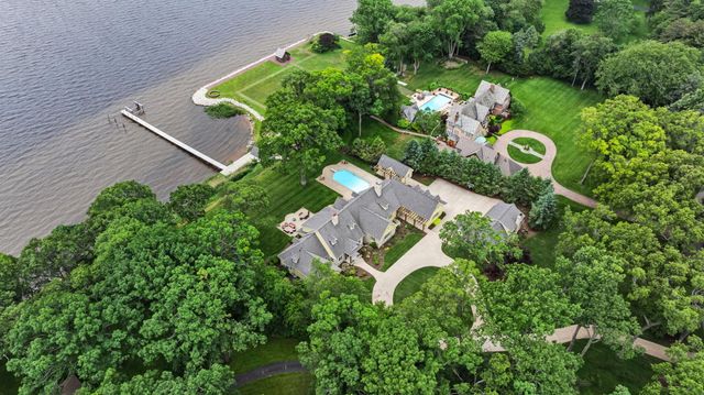 329 W Circle Drive, North Muskegon City, MI 49445