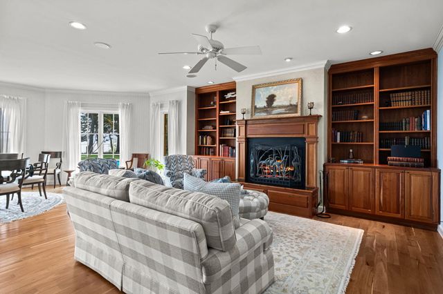 329 W Circle Drive, North Muskegon City, MI 49445