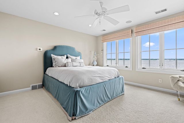 329 W Circle Drive, North Muskegon City, MI 49445